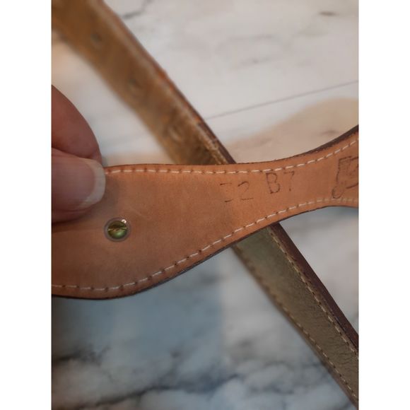 Justin Ladies Vintage Leather Belt Western Gold Toned Conchos Size 32 B - Picture 5 of 6